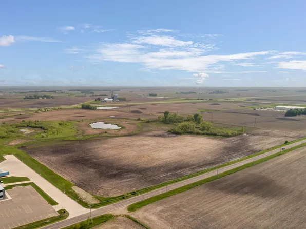 18th St SW, Owatonna, MN 55060