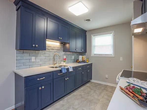 404 Sawtimber Ln, Columbia, SC 29209