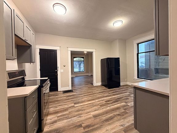 2nd image of 1035 1st Ave S