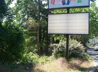157 W Van Buren St, Eureka Springs, AR 72632