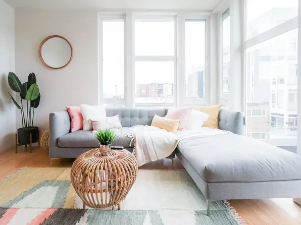 411 Summit Ave E APT A, Seattle, WA 98102