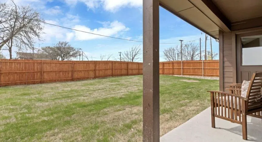5 bed, 2133 sqft, $3,000 — Photo 3