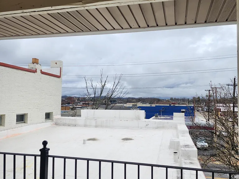 555 E Main St #211 — Photo 14