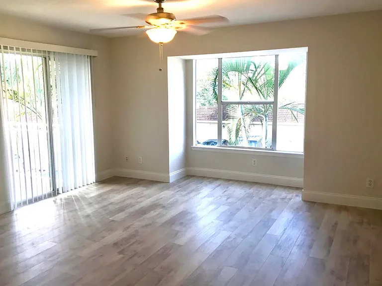 1780 Palm Cove Blvd #6 — Photo 4