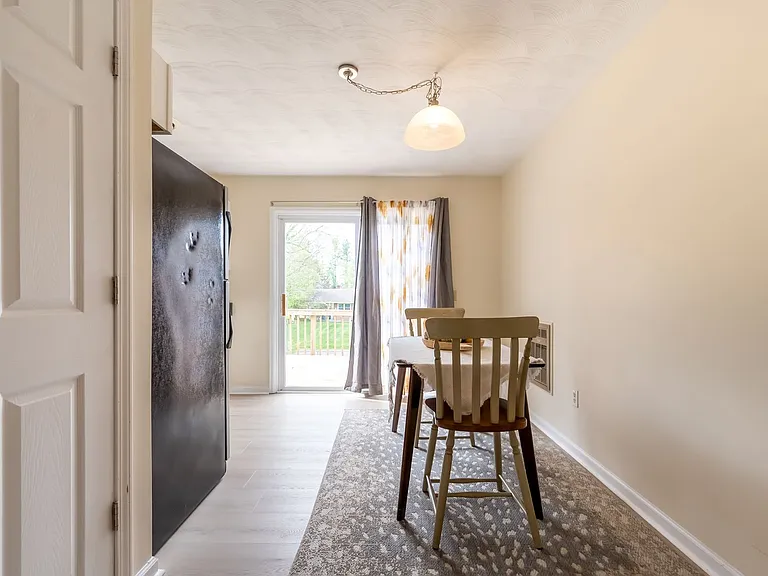 1005 Glade Rd — Photo 21