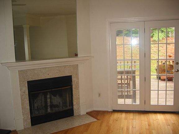 5th image of 7304 Eastgate Ln