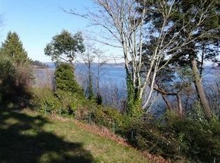 21330 Tramp Harbor Rd SW, Vashon, WA 98070
