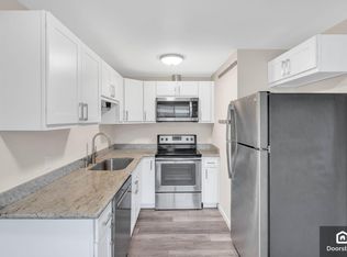 515 16th Ave W #3, Kirkland, WA 98033