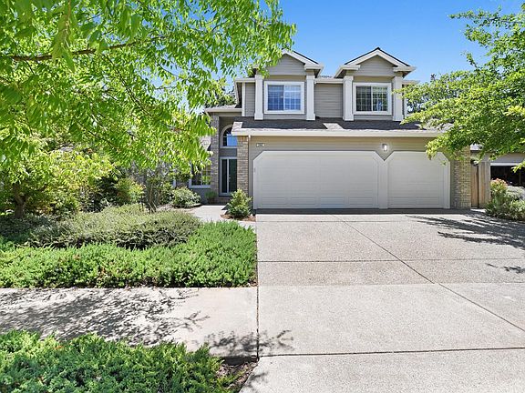 3rd image of 2484 Shady Creek Court