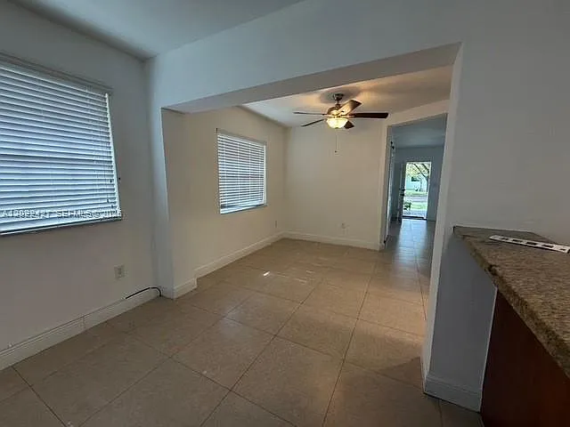 6370 SW 17th St — Photo 5