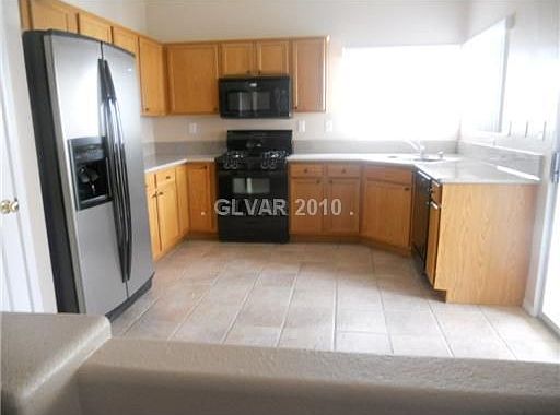 2nd image of 8069 Sweet Clover Ct