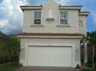 1097 NE 40th Rd, Homestead, FL 33033