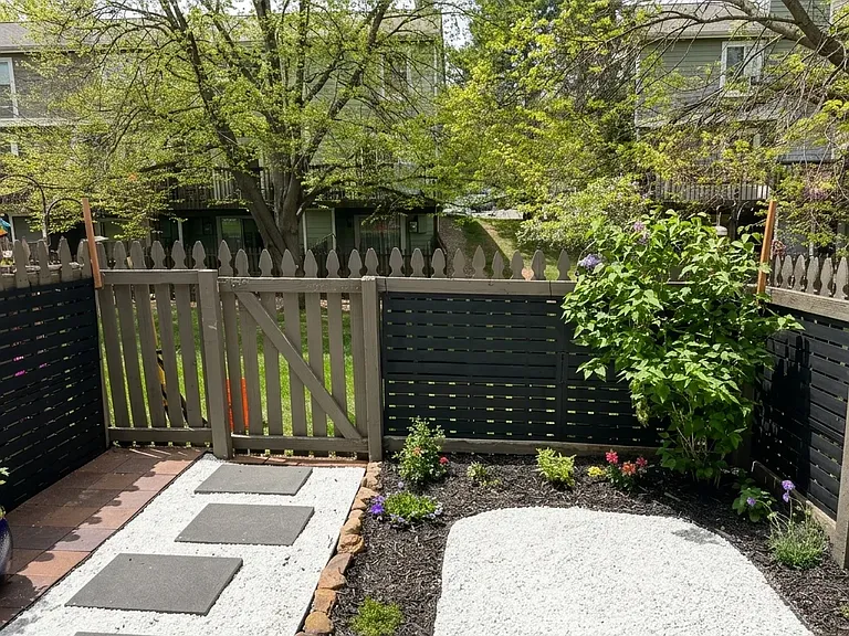 10557 W Dartmouth Ave — Photo 9