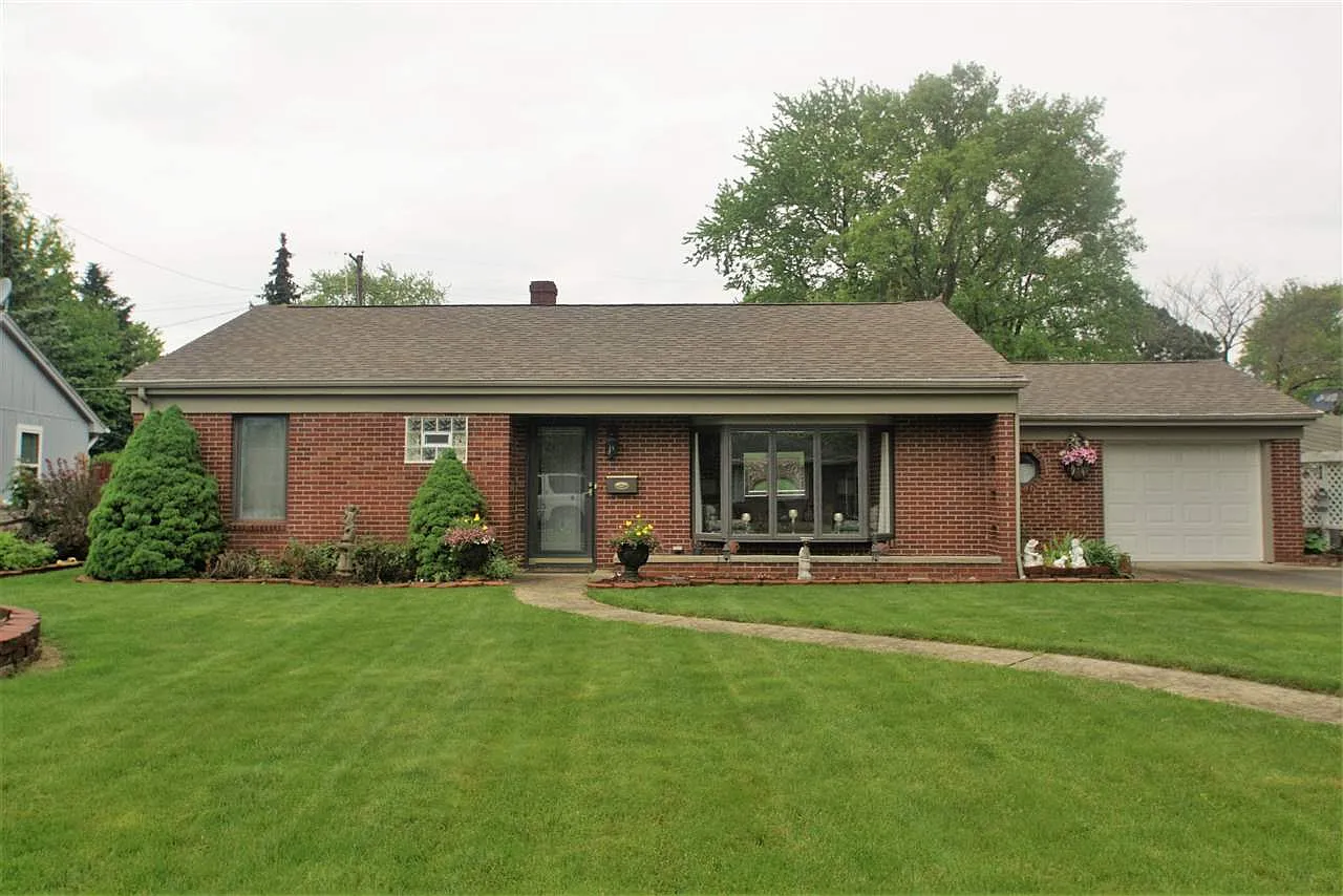524 Somerset Dr photo 1