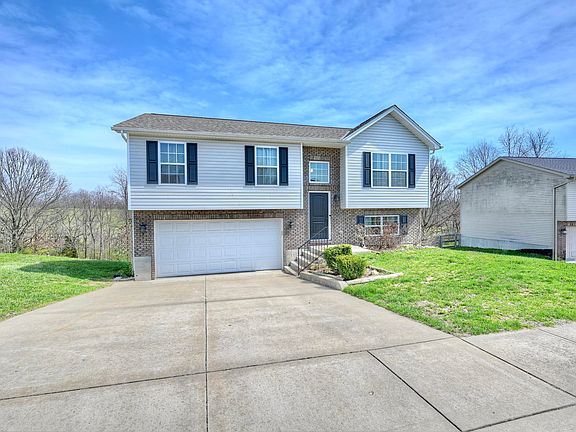 3rd image of 220 Ten Mile Dr