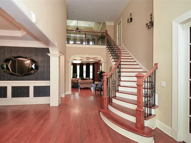 2210 Spalding Dr — Photo 37