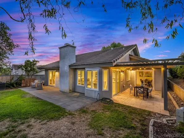 1565 Hawk View Dr, Encinitas, CA 92024