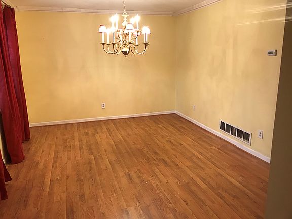 5th image of 468 1st St