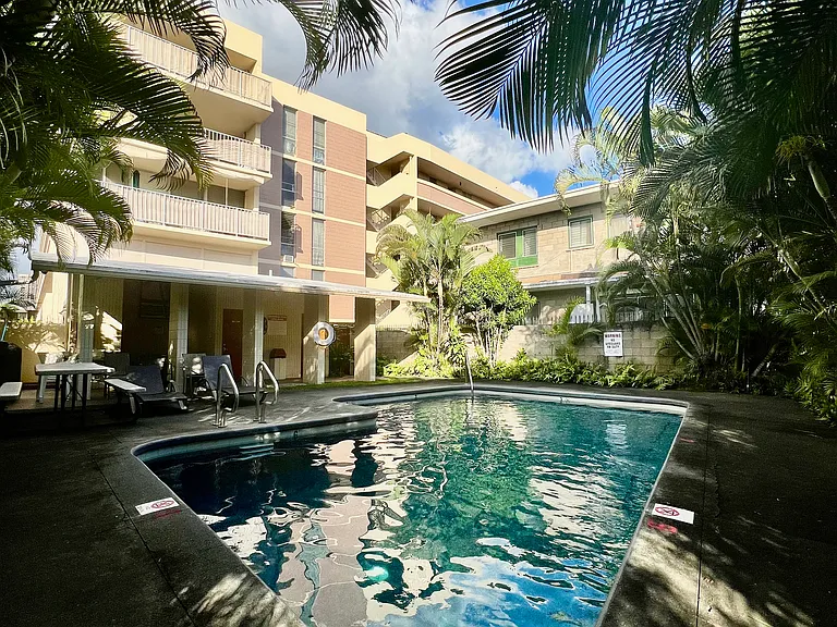 1634 Nuuanu Ave #207 — Photo 2