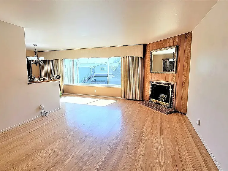 606 S Hill Blvd — Photo 5