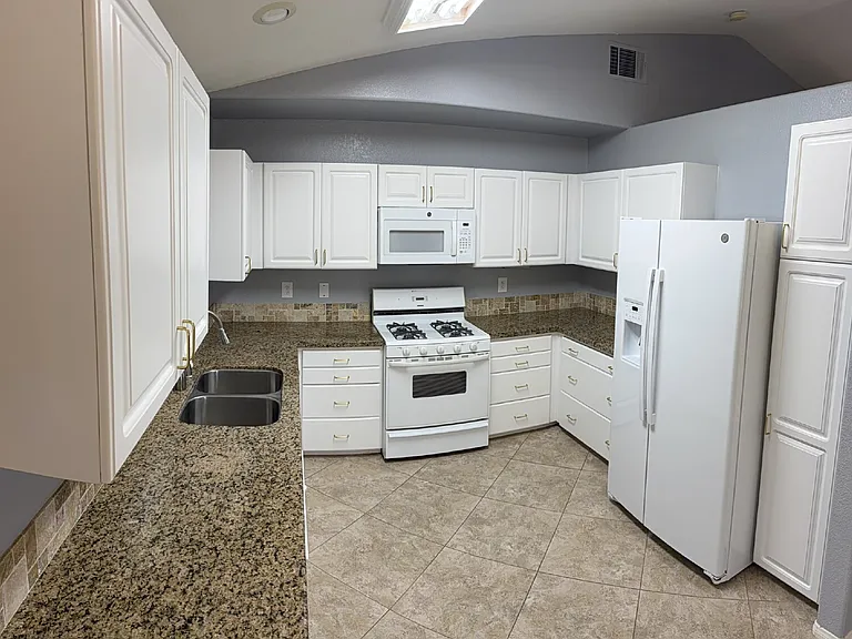 1245 Millie Dr — Photo 12