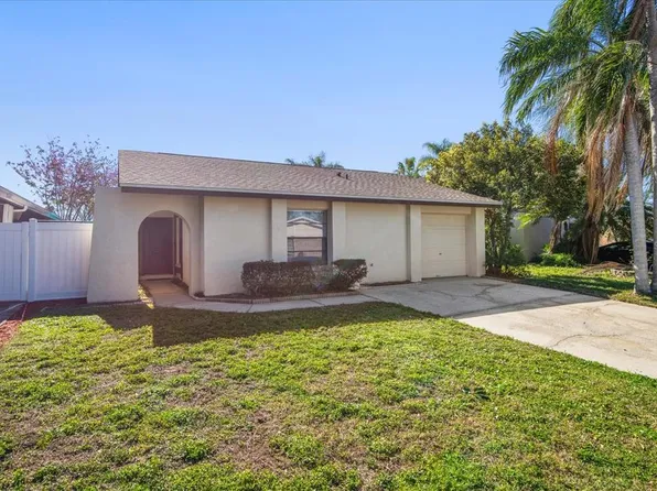 4726 GROVE POINT DRIVE, TAMPA, FL 33624