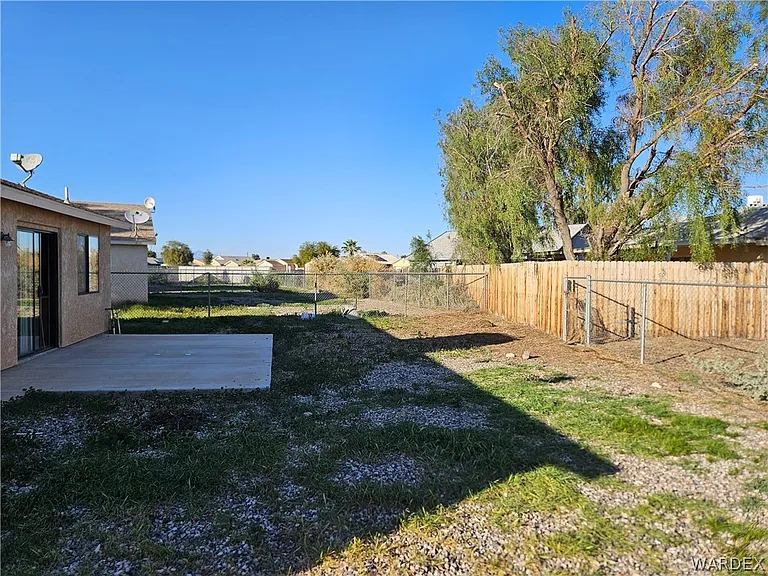 9842 S Phoenix Dr — Photo 18