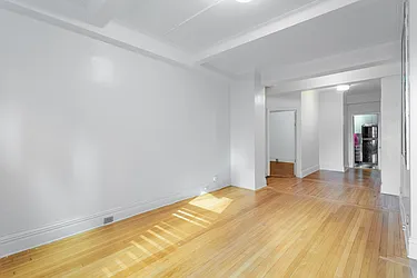 Rented by Coldwell Banker Warburg