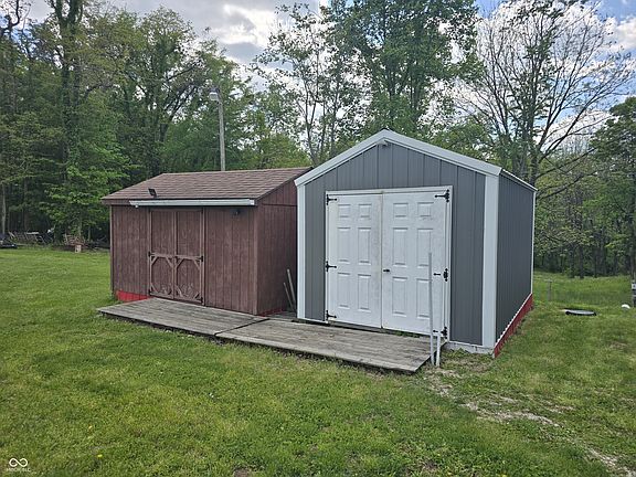 2nd image of 3605 State Highway 43