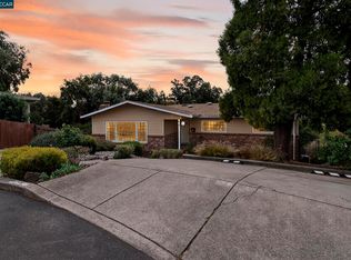 594 Summit Dr, Pinole, CA 94564