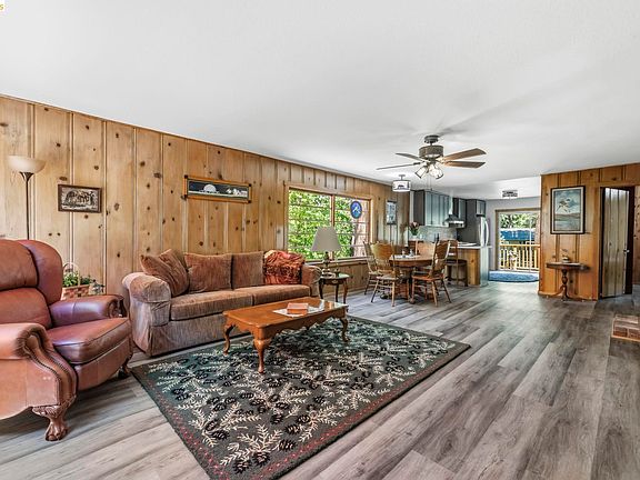 5th image of 22859 Miners Ave