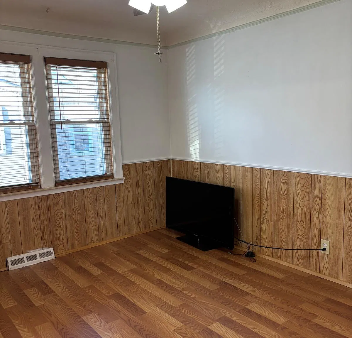 5 bed, 2650 sqft, $2,000 — Photo 3