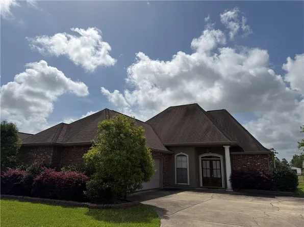 13084 E Coles Creek Loop, Hammond, LA 70403
