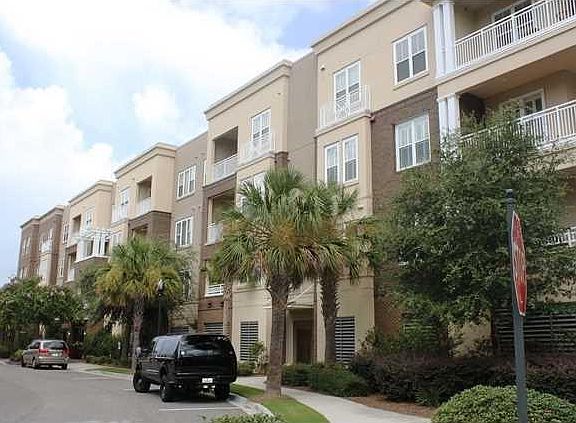 5th image of 200 River Landing Dr Unit 203D
