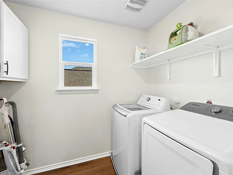 1124 Aronia Ln — Photo 26