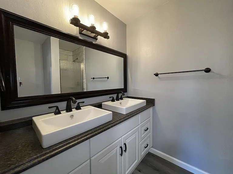 1 Carson St #B — Photo 7