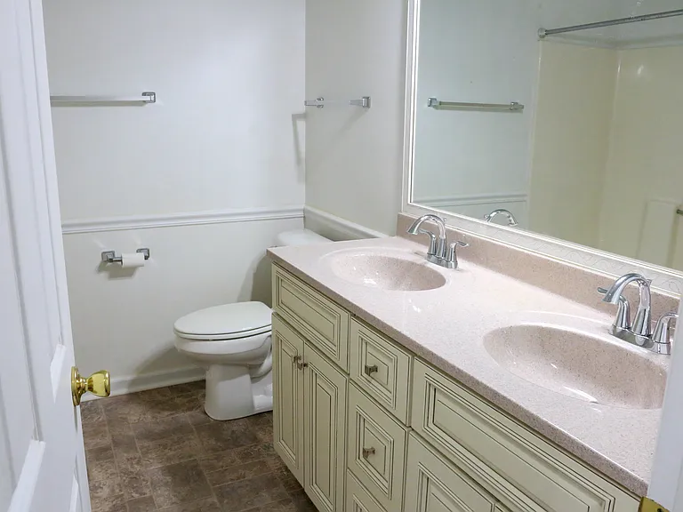 840 Overview Dr — Photo 12