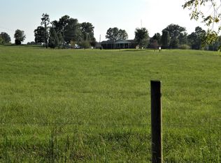 422 C J Ln, Collinwood, TN 38450