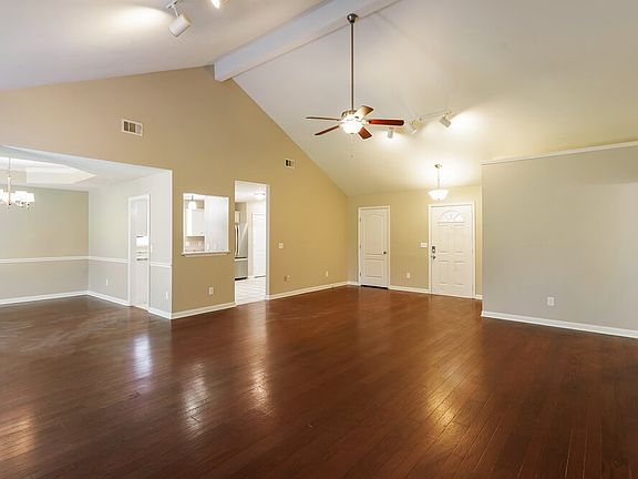 4th image of 5033 Singing Hills Dr