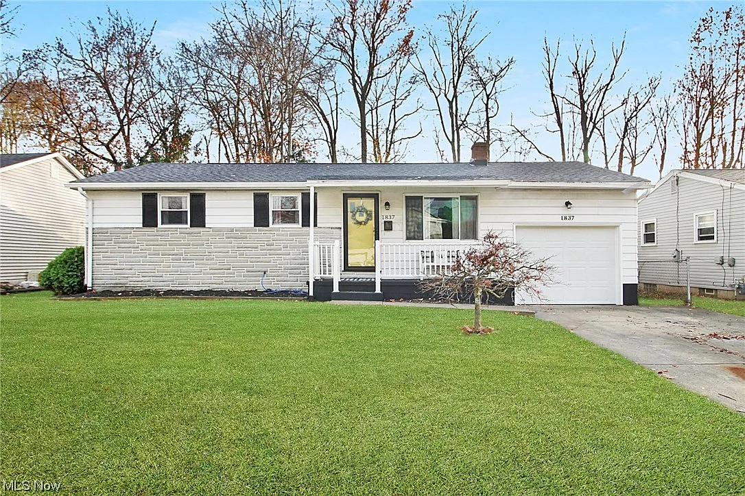 1837 Lemont Dr photo 1