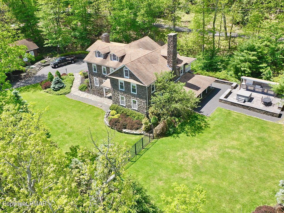 233 Golf Dr, Buck Hill Falls, PA 18323 Zillow