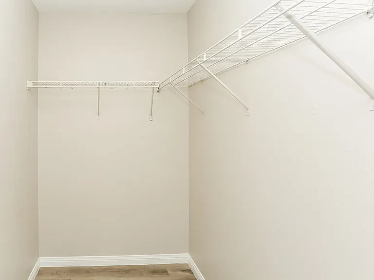 8329 Wildwood Glen Dr — Photo 11