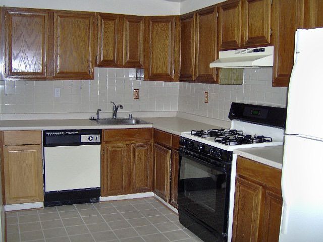 Kitchen Ceramic Tile Flr