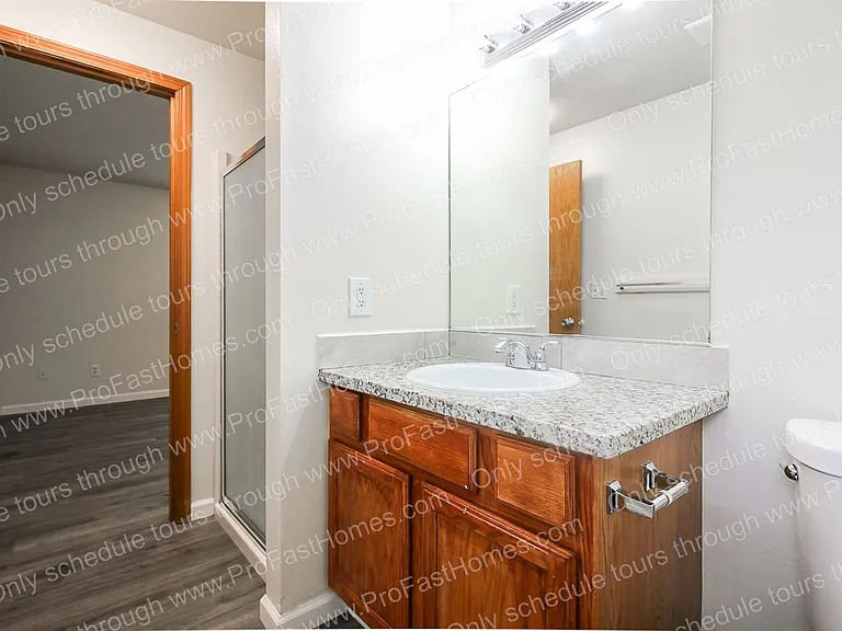 6416 SE 139th Ave — Photo 17