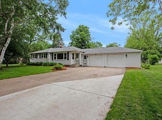 10491 Mary Ann St, Zeeland, MI 49464