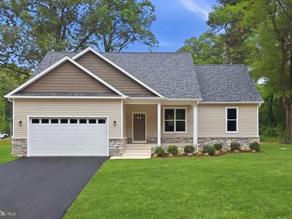 171 Lighthouse Ln, Montross, VA 22520