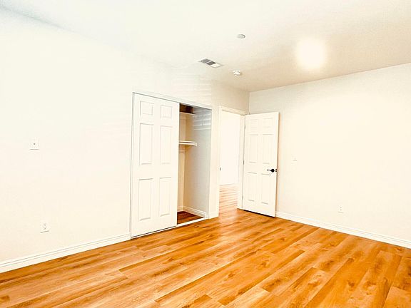 5th image of 8814 E Fairview Ave