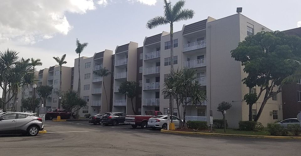 1st image of 6950 Miami Gardens Dr #2-415