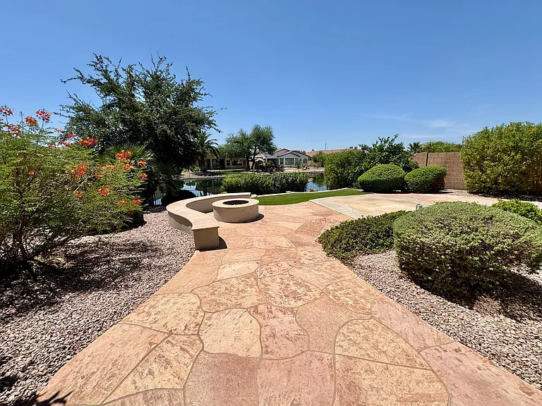 847 E La Costa Pl — Photo 41