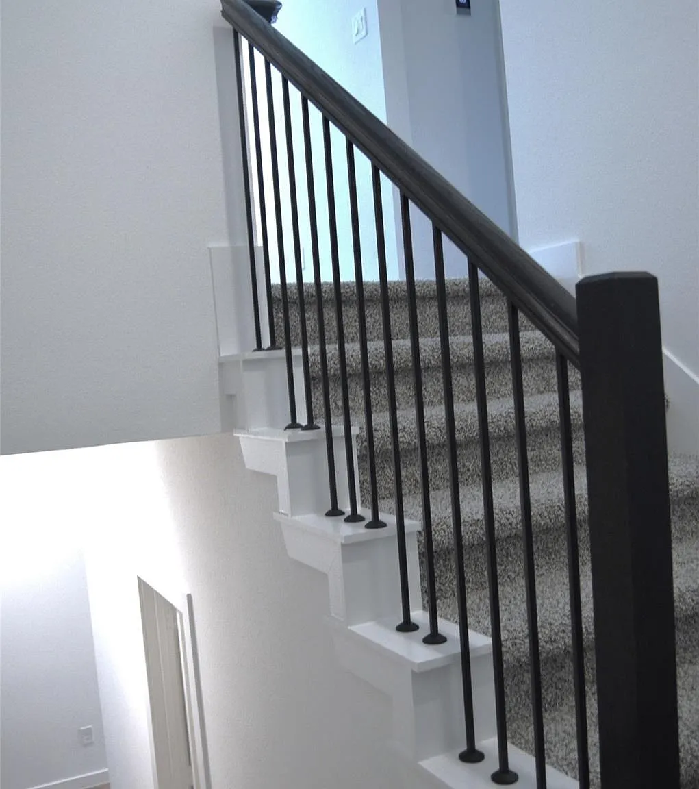 3 bed, 2.5 bath, 1913 sqft, $2,300 — Photo 4